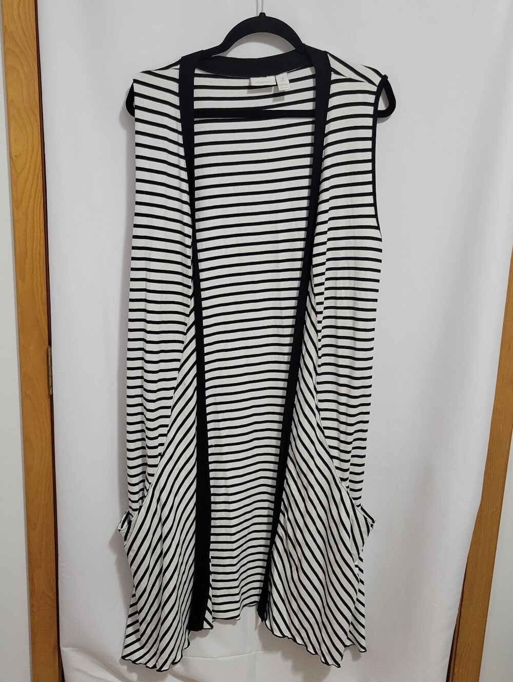 Chico's Black and White Striped Sleeveless Open Duster Cardigan w/ Pockets. Sz 3